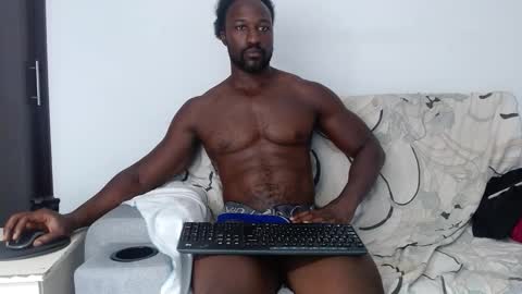 Twtter 1MikeBeckford            Onlyfns beckfordmike online show from February 22, 2:18 pm