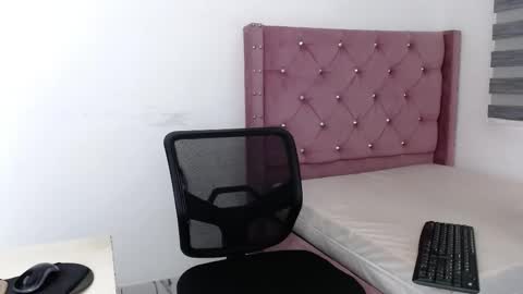 Twtter 1MikeBeckford            Onlyfns beckfordmike online show from November 22, 12:49 pm