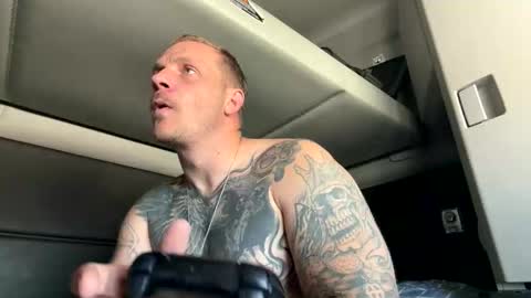 blahblah53402 online show from April 25, 5:54 pm