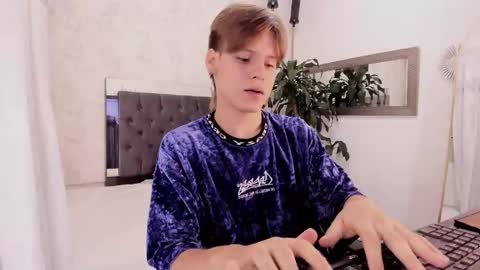 Maleeth online show from October 20, 9:41 pm