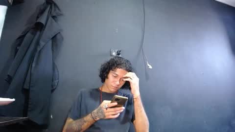 Snapshot of blue_morningstar chatting on October 21, 6:55 pm bunbury online show from October 21, 6:55 pm