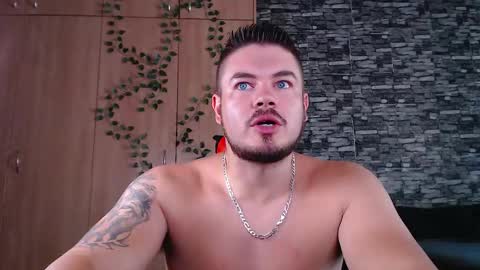 blueeyeboy0 online show from February 9, 7:24 am