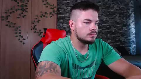 blueeyeboy0 online show from March 17, 7:55 am