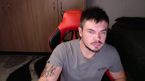 Snapshot of blueeyeboy0 chatting on February 3, 7:21 pm blueeyeboy0 online show from February 3, 7:21 pm
