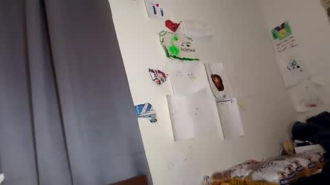 Snapshot of blueeyeme chatting on October 31, 1:07 am blueeyeme online show from October 31, 1:07 am