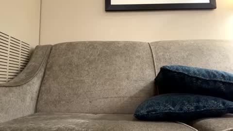 bluey01 online show from September 24, 2:11 am