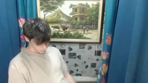 blueeyedboyisasia online show from May 21, 8:10 am