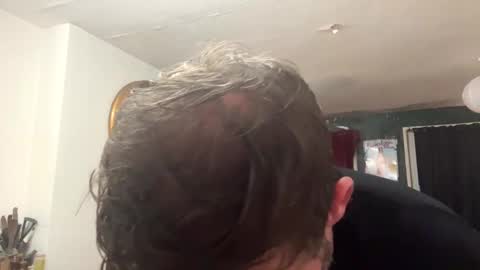 Blueyloey online show from January 1, 4:07 am