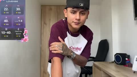 Bob  INDEPENDENT MODEL online show from April 9, 5:19 pm