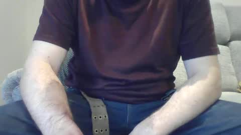 Snapshot of bobby_113 chatting on December 18, 12:51 pm bobby_113 online show from December 18, 12:51 pm