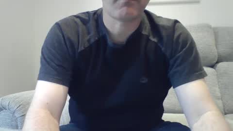 Snapshot of bobby_113 chatting on January 14, 1:06 pm bobby_113 online show from January 14, 1:06 pm