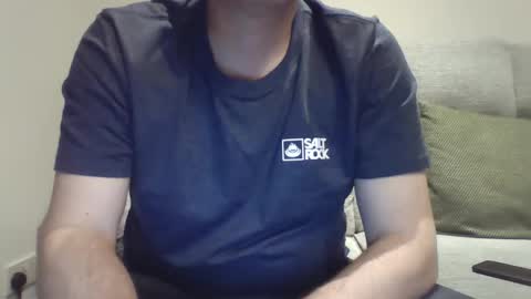 Snapshot of bobby_113 chatting on January 22, 1:10 am bobby_113 online show from January 22, 1:10 am