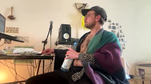 BoYYYOOO online show from March 29, 5:51 am