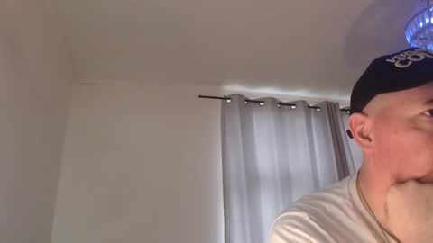 borrisbanks online show from November 27, 1:04 pm