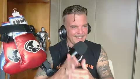 BOSS online show from November 21, 8:30 pm