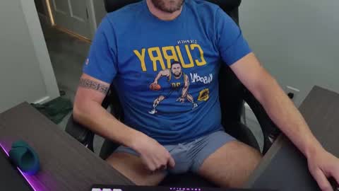 Snapshot of bostonmarine31 chatting on February 19, 7:16 pm bostonmarine31 online show from February 19, 7:16 pm