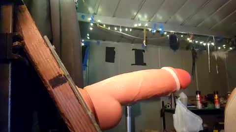 Snapshot of bothways619 chatting on October 8, 8:07 am Bothways619 online show from October 8, 8:07 am