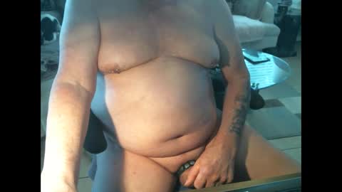 Snapshot of bottomguy33540 chatting on December 30, 7:53 pm BAM online show from December 30, 7:53 pm