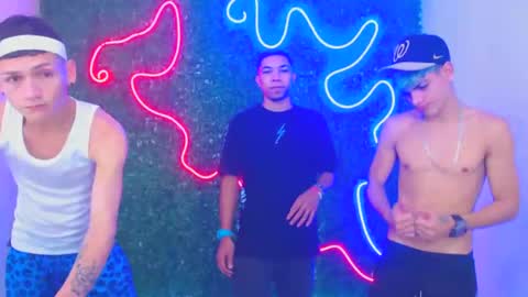 jhon deivis online show from December 14, 2:01 am