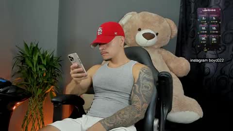 boyc02_ online show from February 21, 12:28 pm