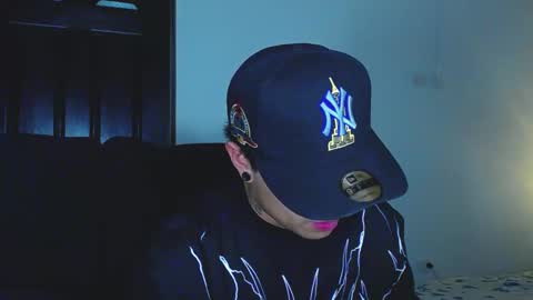 miguel  online show from January 18, 12:23 am