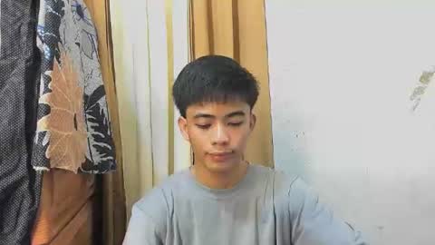 HI IM JAMES DONT FORGET GIVE ME THUMBS UP AND JOIN TO MY FANCLUB online show from July 11, 2:52 pm