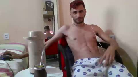 Snapshot of boyzinm2 chatting on January 24, 4:28 pm boyzinm2 online show from January 24, 4:28 pm