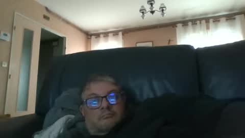 bozo81 online show from December 22, 3:09 pm