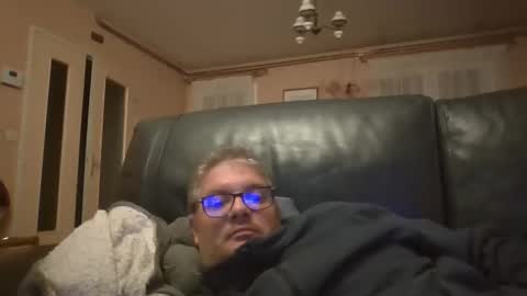 bozo81 online show from October 24, 7:48 pm