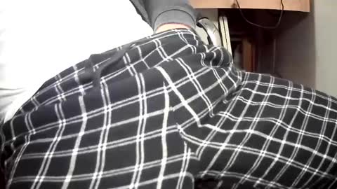 bram27370 online show from December 31, 7:10 am