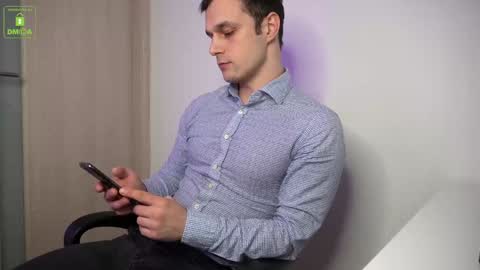 Snapshot of brandonnorriss chatting on December 15, 3:31 pm BRANDON online show from December 15, 3:31 pm