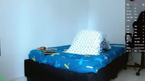 Bray Hotboy online show from October 9, 2:44 pm