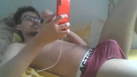 braziliantinytwink online show from December 19, 6:12 pm