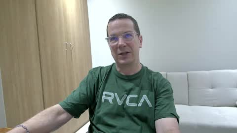 Brett online show from April 7, 6:41 pm