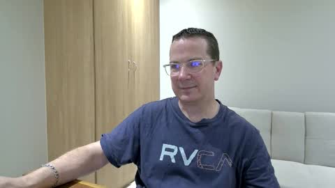 Snapshot of brettdj chatting on September 8, 3:55 pm Brett online show from September 8, 3:55 pm