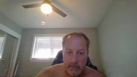 hey online show from May 30, 9:37 pm
