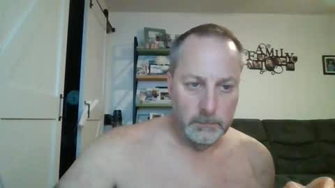 hey online show from November 5, 10:01 pm