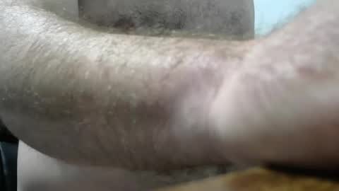 brian871001 online show from April 2, 4:26 pm