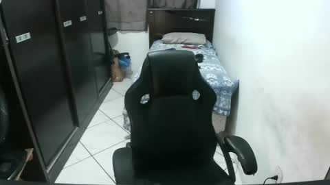 brianaries online show from February 24, 4:13 am