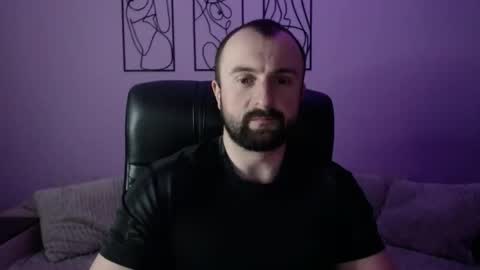 brindlefly69 online show from April 22, 10:42 am