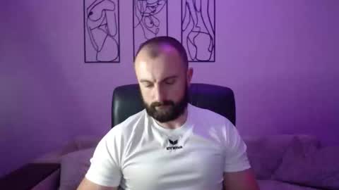 brindlefly69 online show from October 29, 12:08 pm