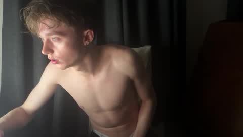 britboy67 online show from December 15, 11:35 pm