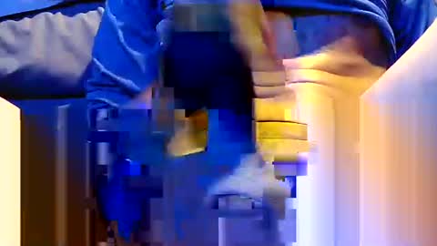 browndickchris online show from December 4, 5:20 pm