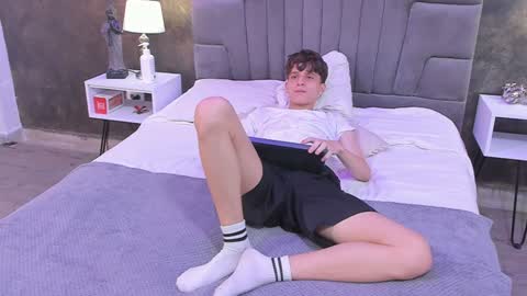 Bruce Hans online show from January 26, 11:39 am