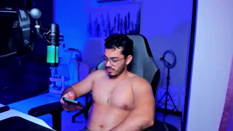 Bruno online show from April 17, 3:31 am