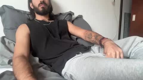 Sebastian online show from April 6, 6:52 pm