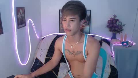 Snapshot of bryan_________ chatting on September 30, 6:44 pm BRYAN  JEMY online show from September 30, 6:44 pm