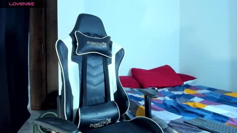 bryan_oficials online show from September 19, 5:19 am