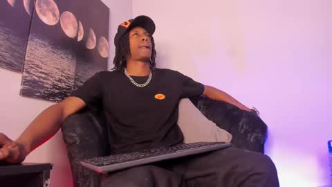 Bryxon  online show from September 15, 3:46 pm