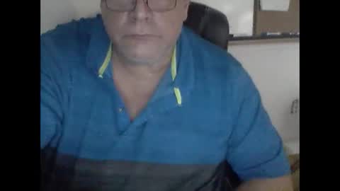 buddyluvzumore online show from December 26, 12:36 am